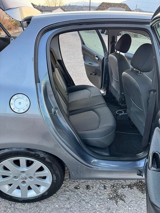 Peugeot 207 2011 1.4 16V Diesel