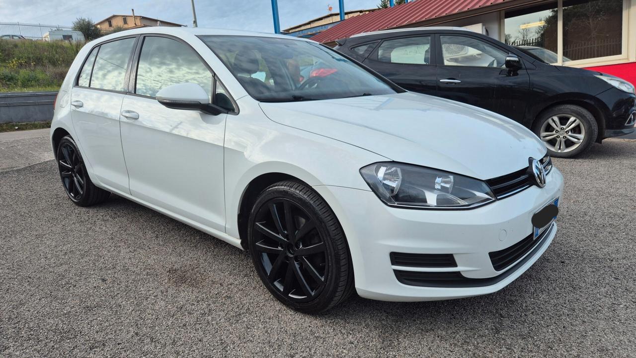 Volkswagen Golf 1.6 TDI 5p. Trendline BlueMotion Technology