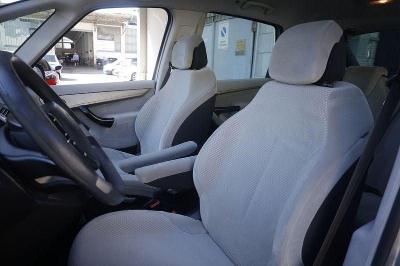 Citroën C4 Citroën C4 C4 Grand Picasso 1.8 16v Classique 92KW ANNO 2007