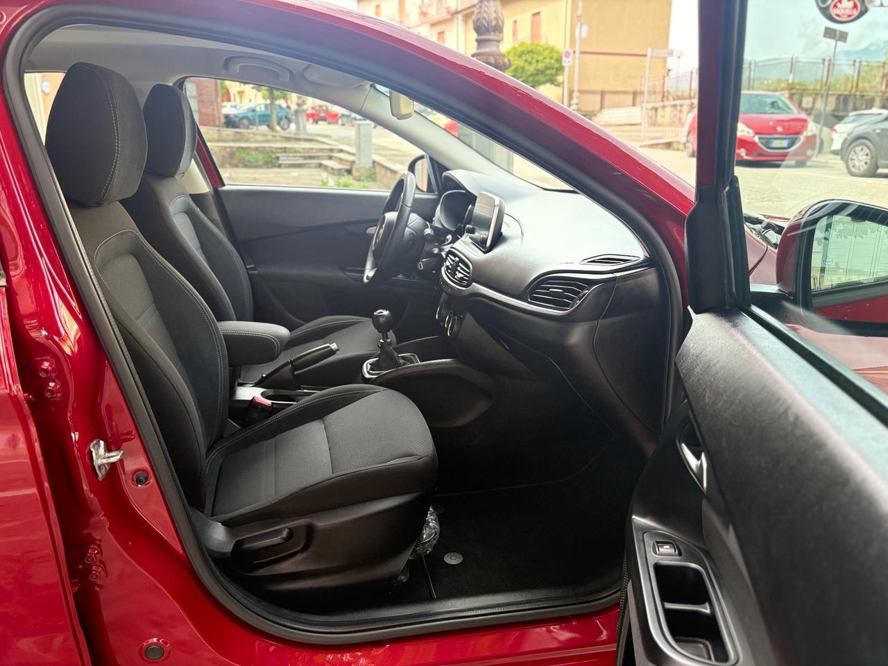 Fiat Tipo 1.6 Mjt 5PORTE Lounge ROSSO AMORE FULL