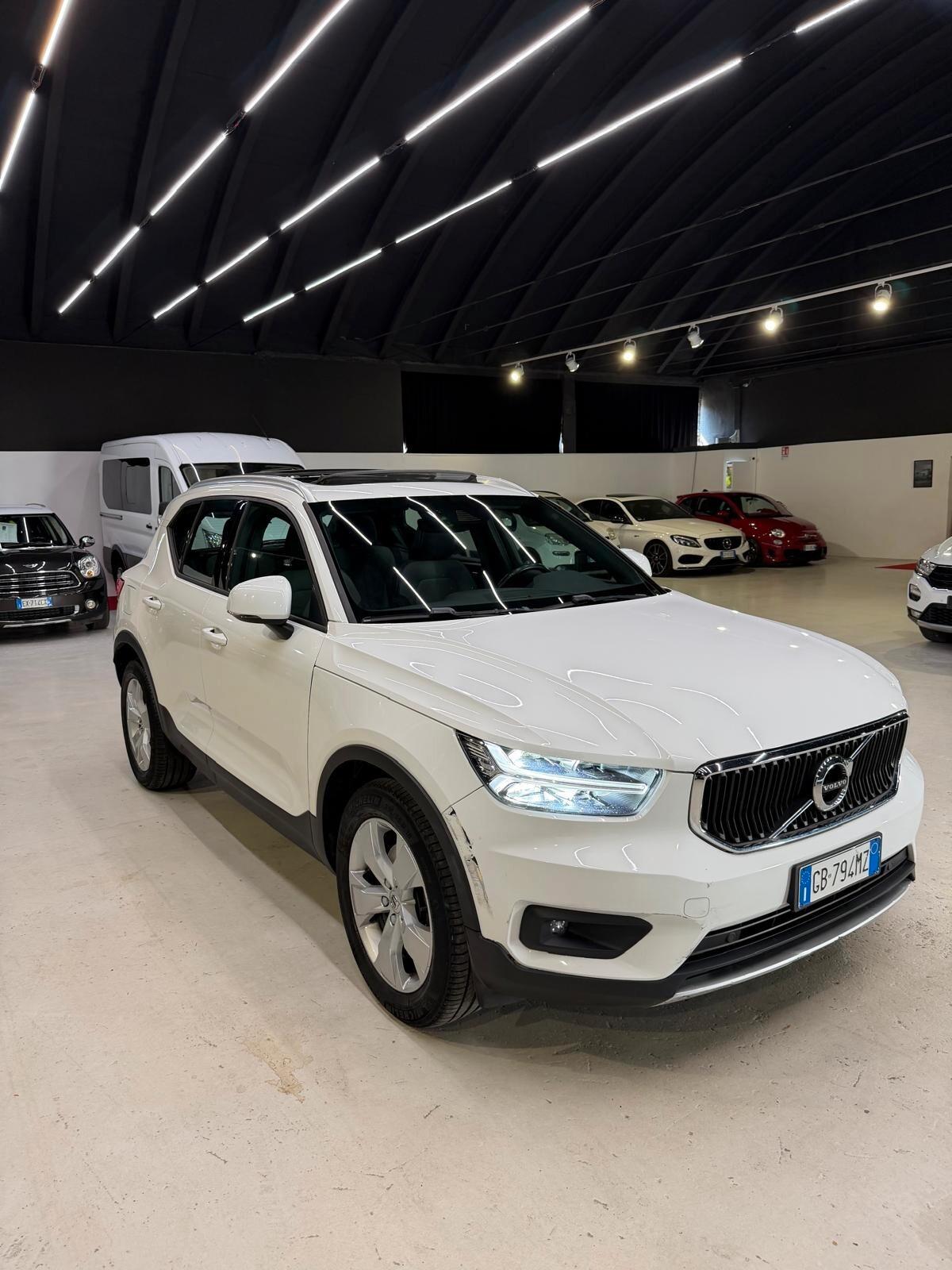 Volvo XC40 B4 AWD Geartronic R-design