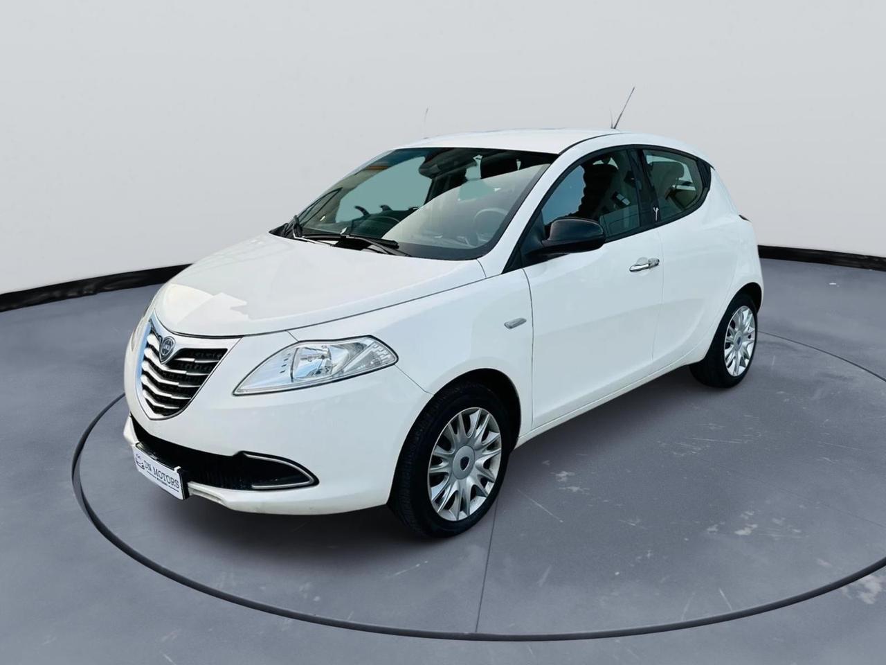 Lancia Ypsilon 0.9 benzina 2015 48.000km neo