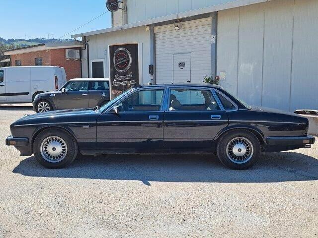 Jaguar XJ DAIMLER XJ6 3.6 -ASI-