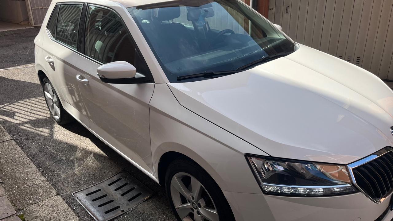 Skoda Fabia 1.0 MPI 75 CV Design Edition