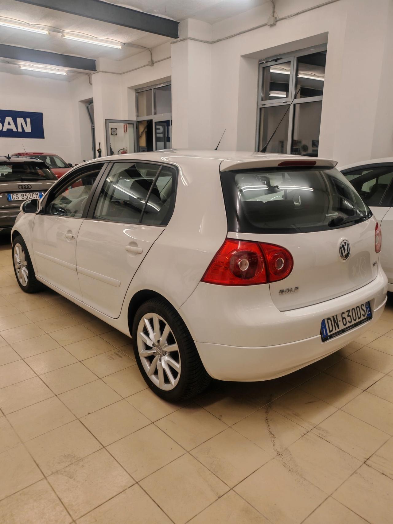 Volkswagen Golf 1.9 TDI DPF 5p. 5m. Comfortline