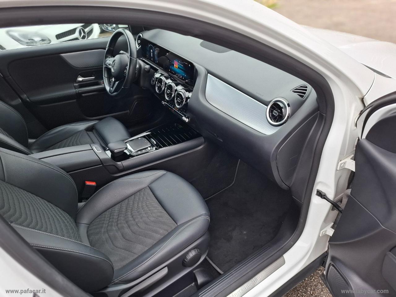 MERCEDES-BENZ GLA 200 d Automatic 4Matic Sport