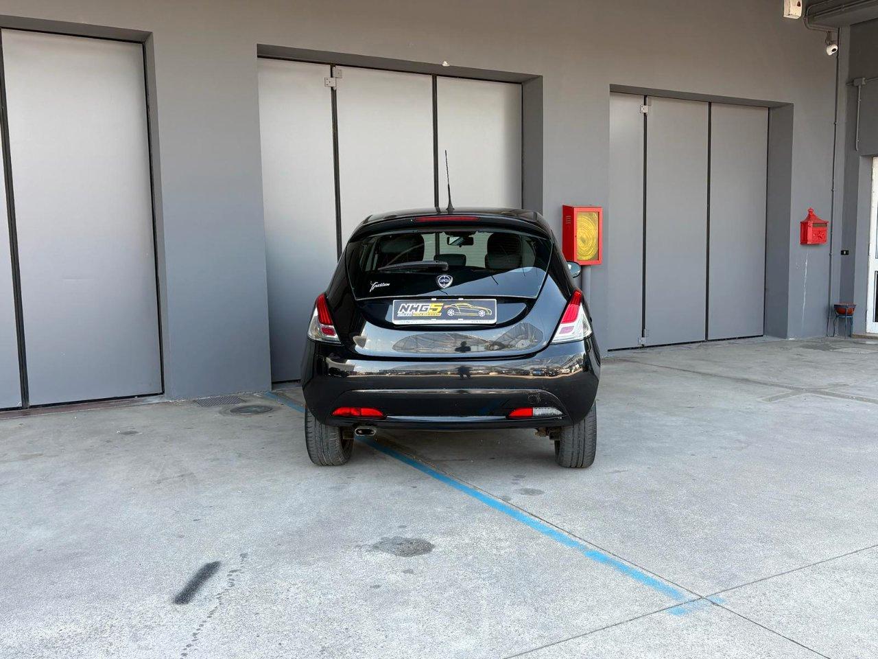 Lancia Ypsilon 5 Porte Ypsilon 1.2 Gold ecochic Gpl 69cv