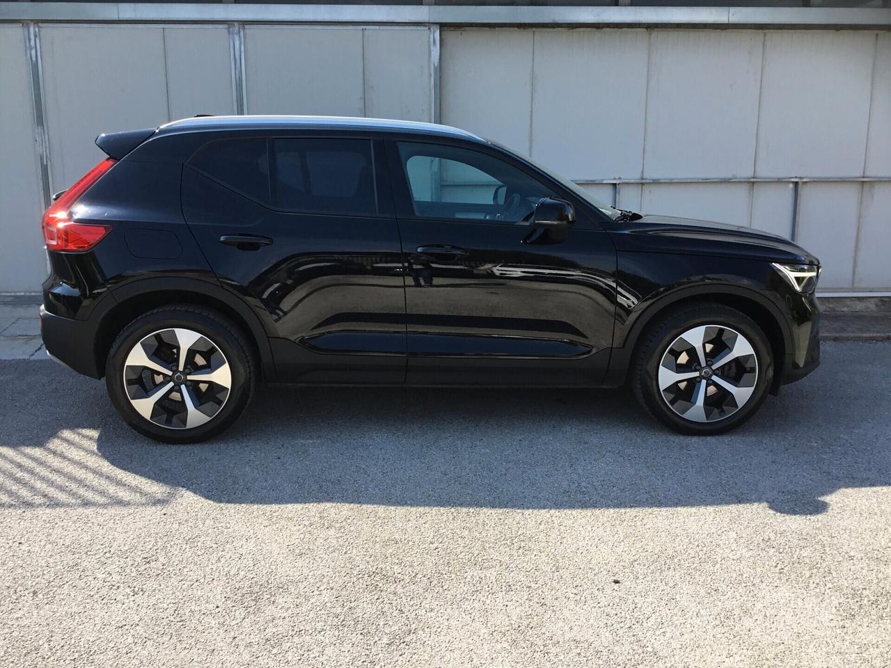 Volvo XC40 T2 Core CAMBIO AUTOMATICO