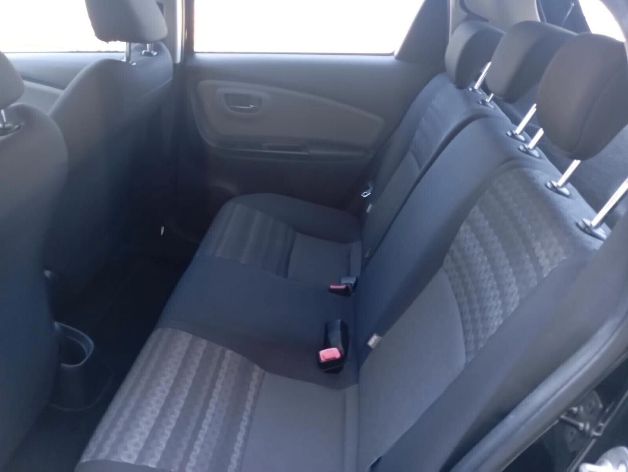 Toyota Yaris 1.4 D 90CV 6M 5 PORTE ACTIVE unipro ben tenuta