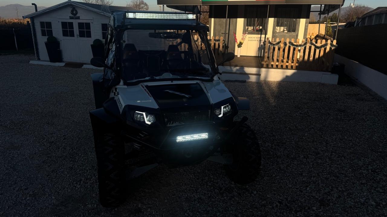 Polaris RZR 800 rally