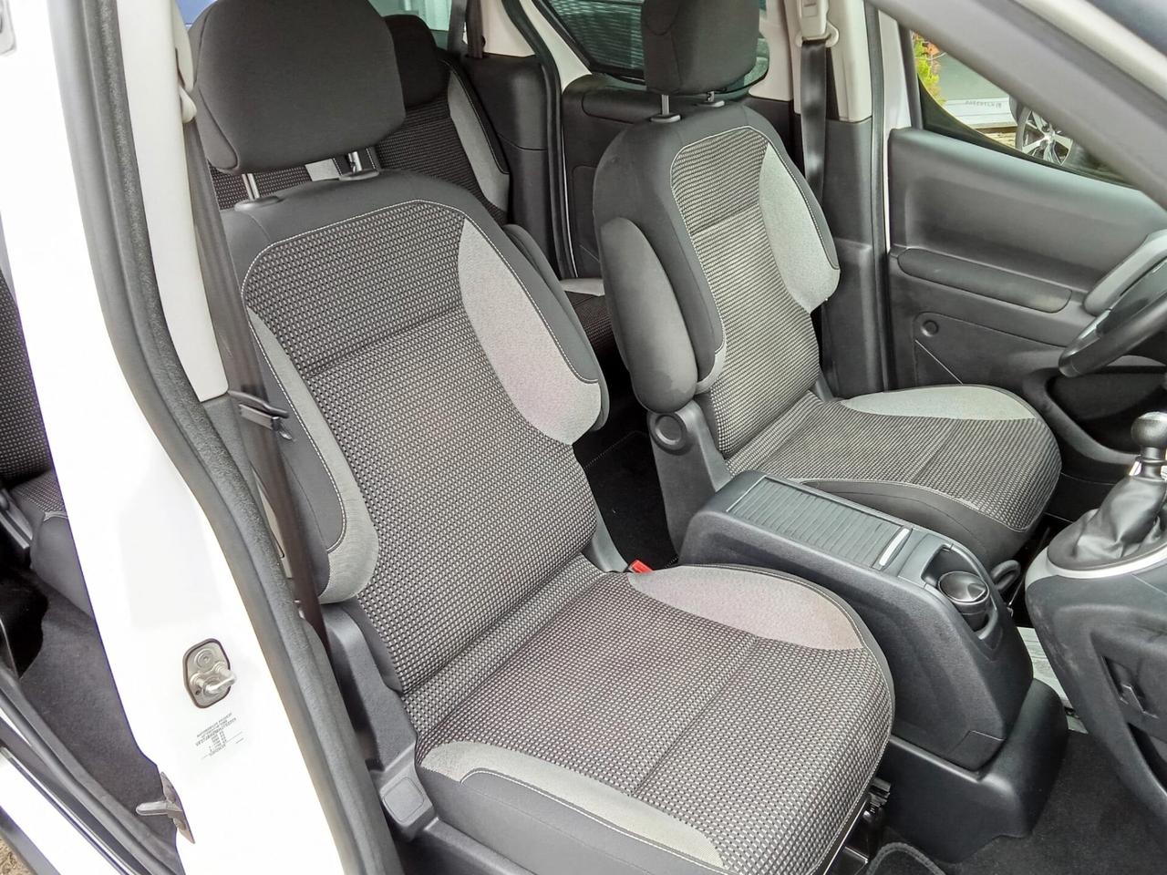 Peugeot Partner Tepee BlueHDi 120 S&S Outdoor
