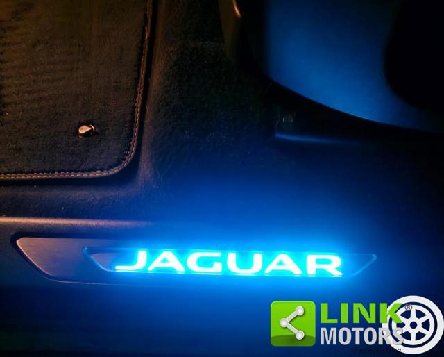 JAGUAR E-Pace 2.0 AWD aut. R-Dynamic S