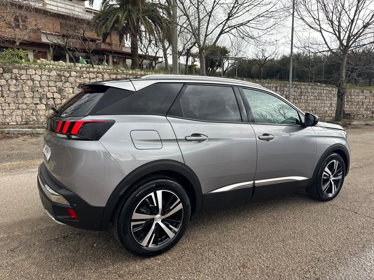 Peugeot 3008 BlueHDi 130 S&S EAT8 Allure