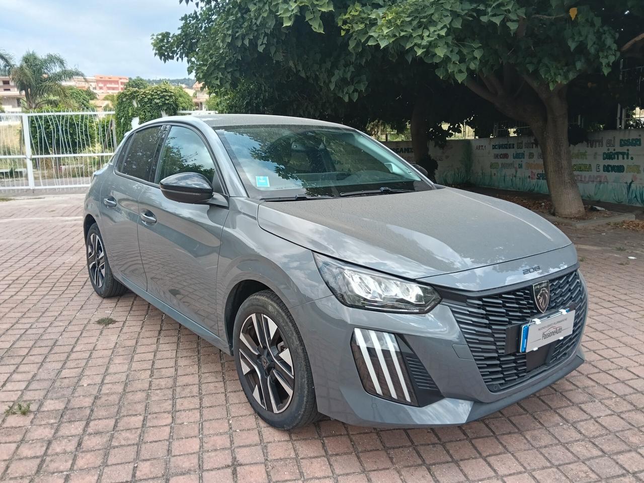 Peugeot 208 Hybrid 100 e-DCS6 Allure 2025