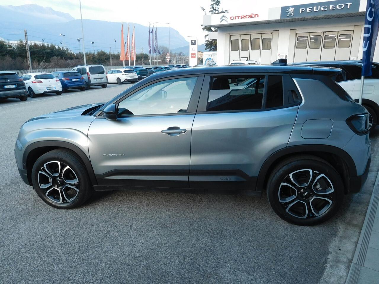 Jeep Avenger 1.2 Turbo 100 CV Summit