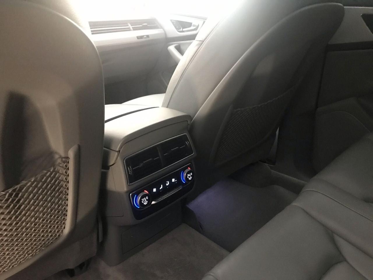 Audi Q7 3.0 TDI S-LINE quattro tiptronic 12/2017