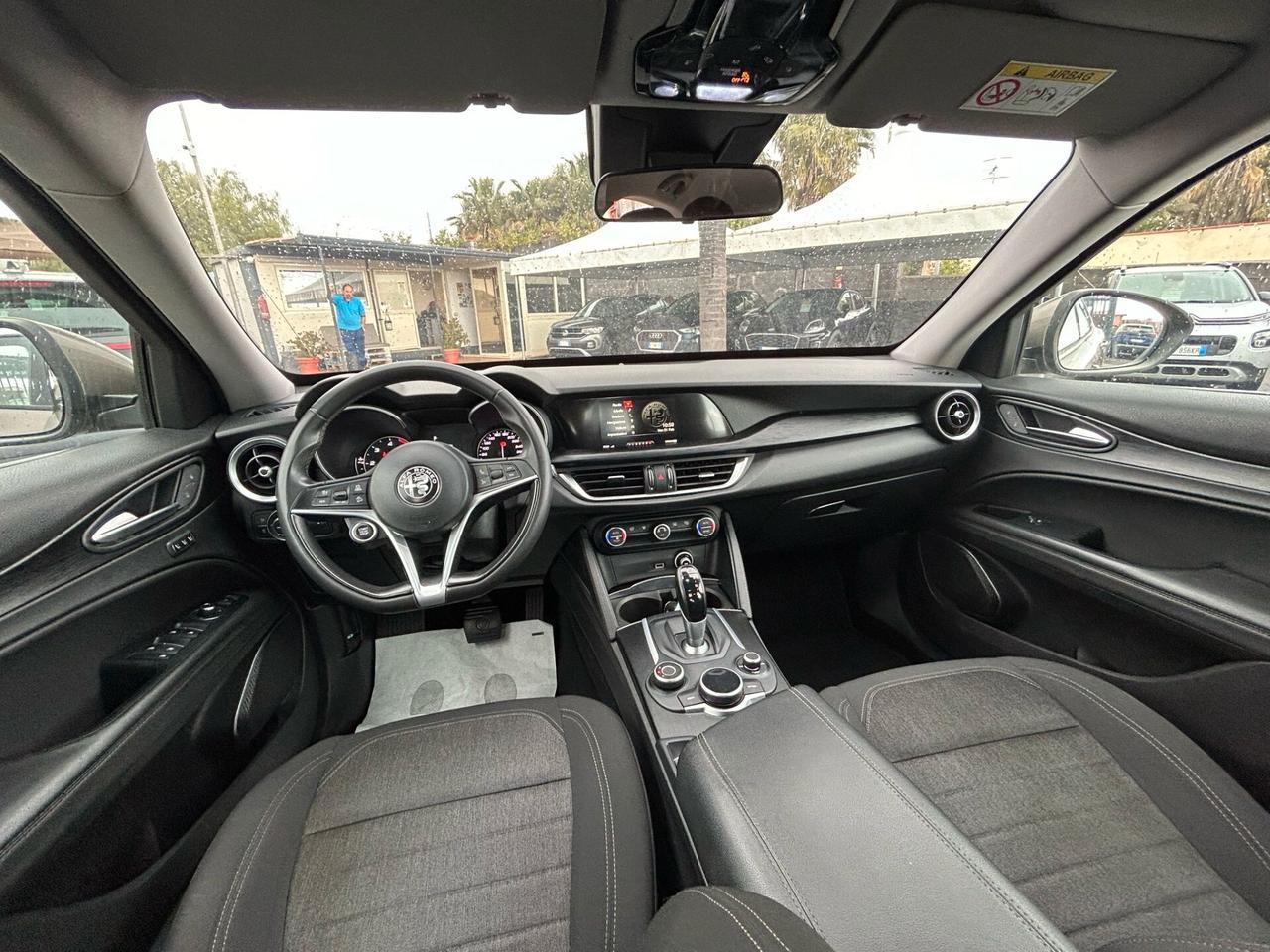 Alfa Romeo Stelvio 2.2 Turbodiesel 210 CV AT8 Q4 Executive