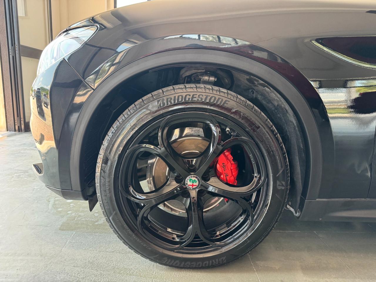 Alfa Romeo Stelvio 2.2 TD190CV Q4 Total Black-2021
