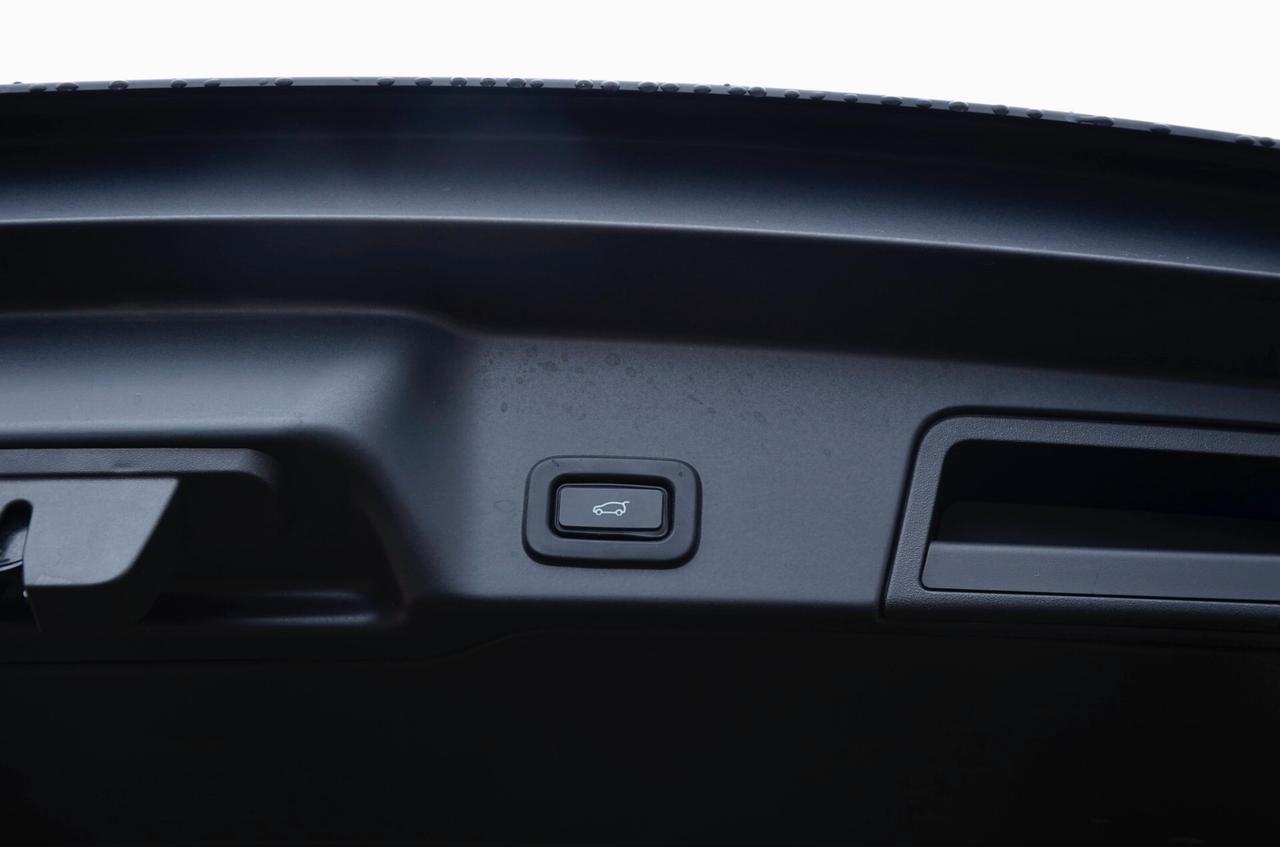 LAND ROVER RANGE ROVER EVOQUE 2.0d i4 MHEV R-DYNAMIC SE AWD 150cv AUT, SERVICE LAND ROVER, FULL BLACK, FULL LED, PELLE, RETROCAMERA, PERMUTE