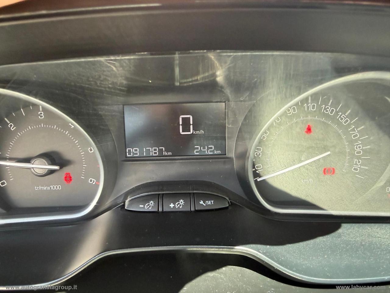 PEUGEOT 2008 BlueHDi 75 Active BLACK MATT SOLI 90.000KM!
