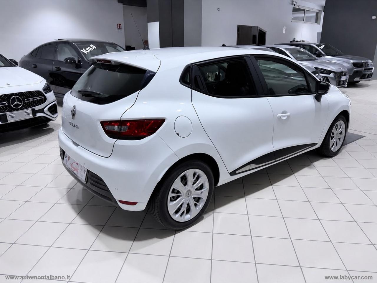 RENAULT Clio dCi 8V 75CV 5p. Moschino Intens
