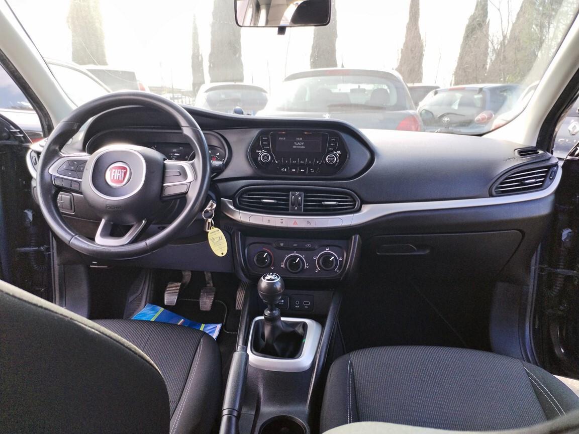 Fiat Tipo 1.4 5 porte Easy 95000KM 10/2016 EURO 6B MANUTENZIONI COMPRESE