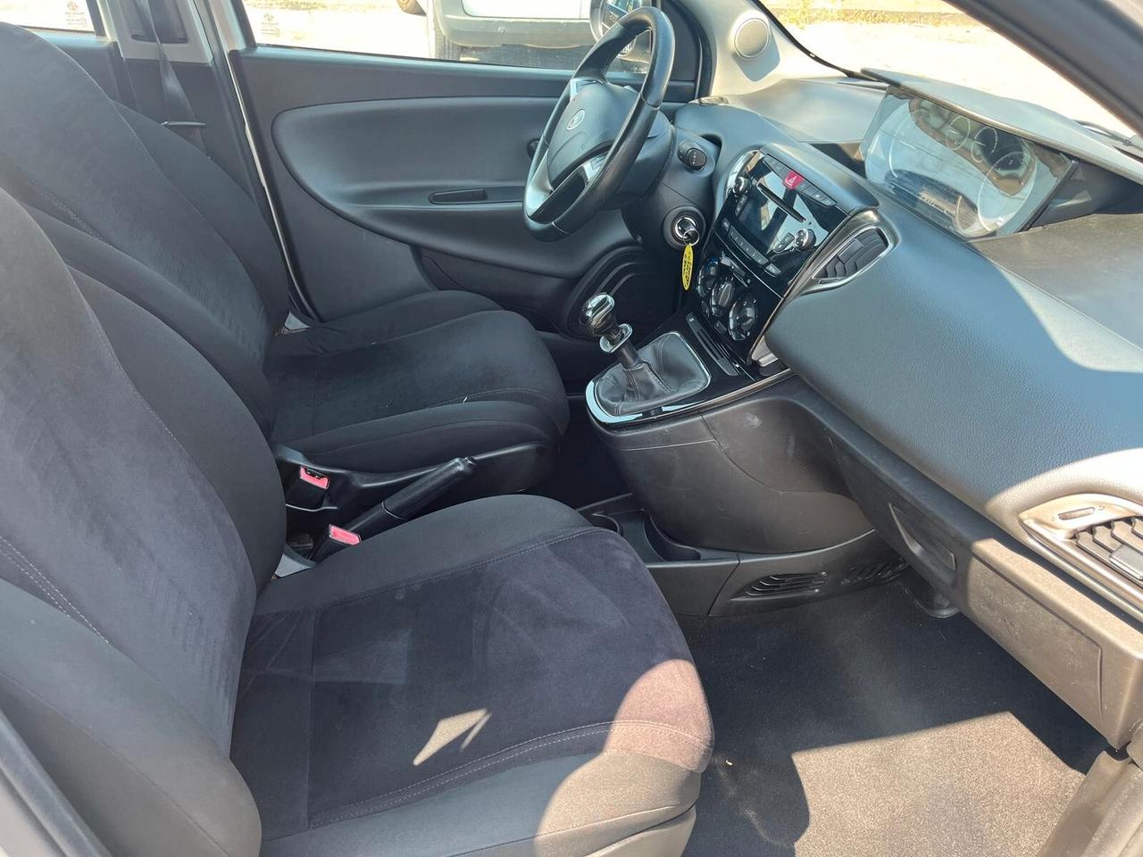 Lancia Ypsilon 1.2 69 CV 5 porte Elle