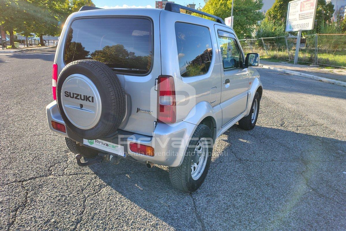 SUZUKI Jimny 1.3i 16V cat 4WD JLX