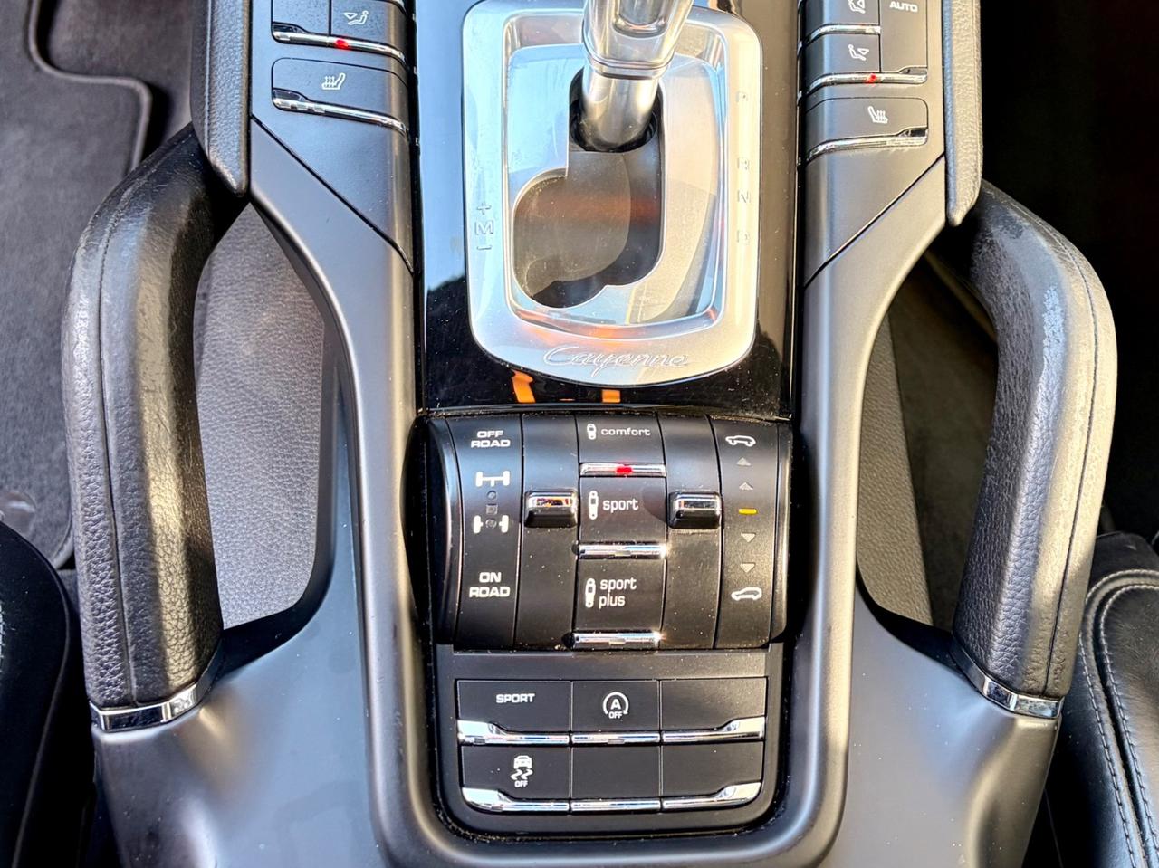 Porsche Cayenne 3.0 Diesel UNICO PROPRIETARIO IVA ESPOSTA