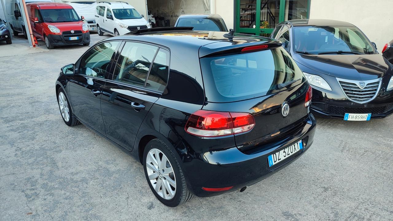 Volkswagen Golf 1.6 TDI *TETTO APRIBILE*