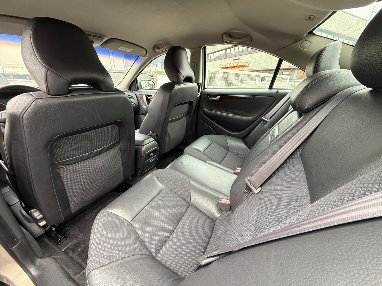 Volvo S60 2.4 D5 20V cat Optima GANCIO TRAINO