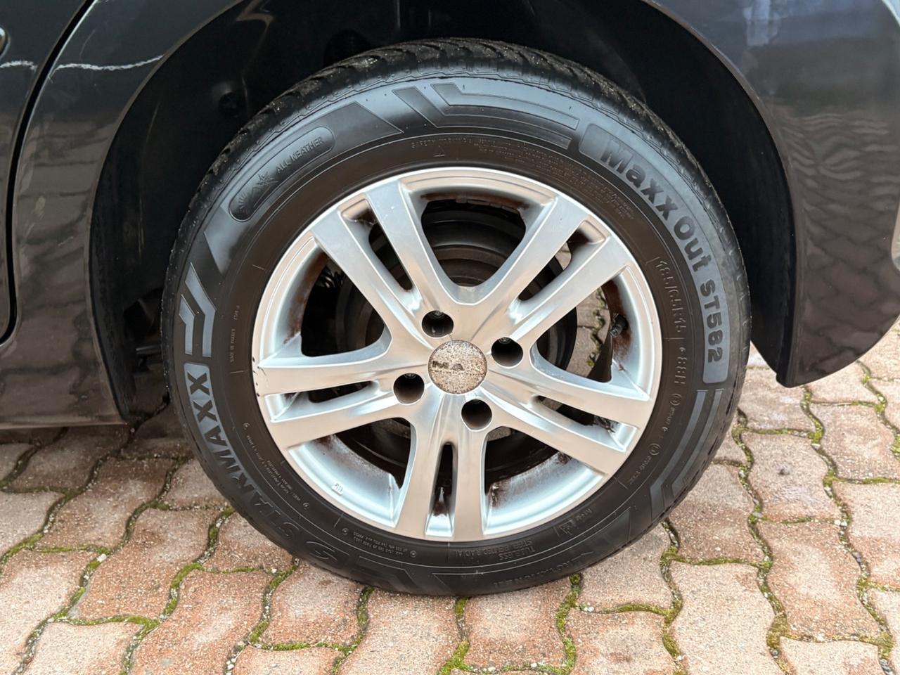 Peugeot 207 Plus 1.4 8V 75CV 5p. ECO GPL