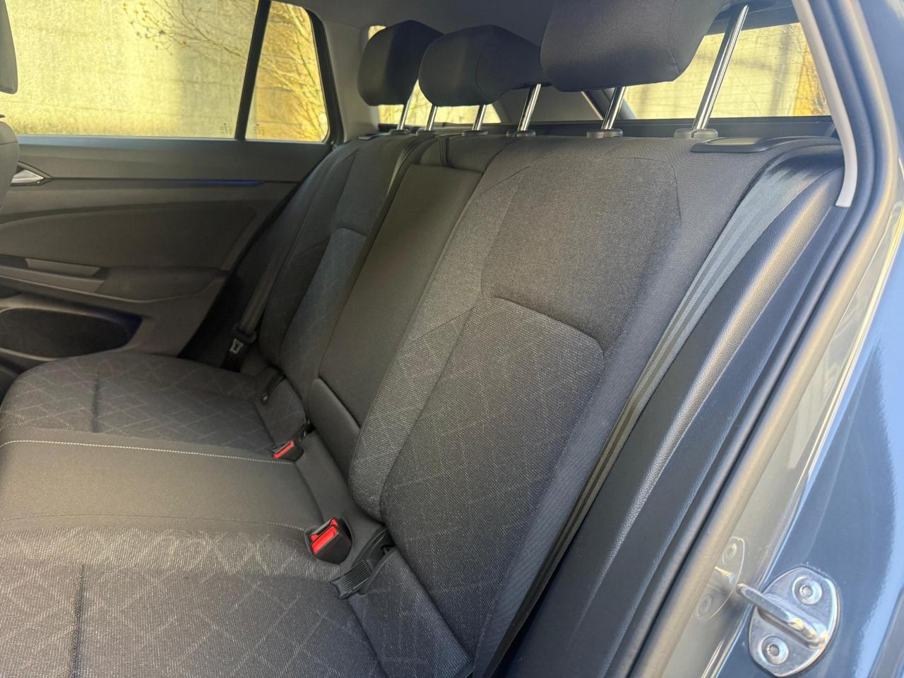 Volkswagen Golf Variant 1.0 eTSI EVO DSG Life