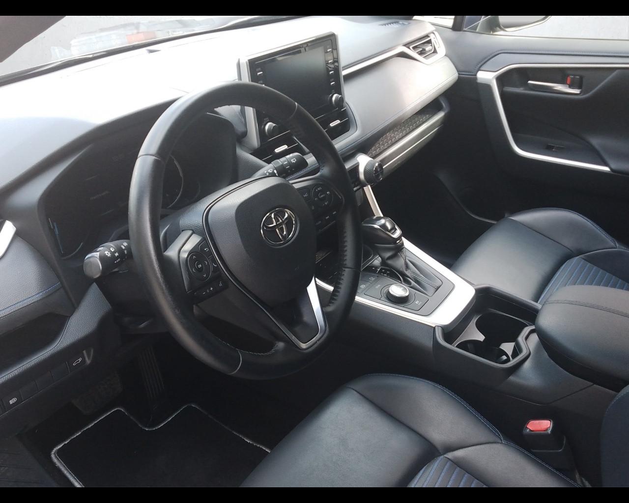 TOYOTA RAV4 5ª serie - RAV4 2.5 HV (222CV) E-CVT AWD-i Business