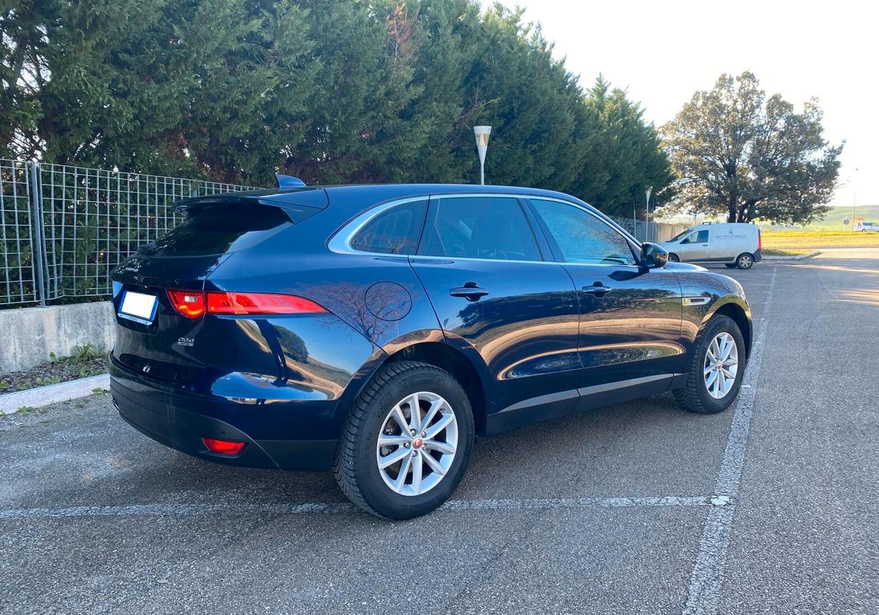 Jaguar F-Pace 2.0 D 180 CV AWD Prestige