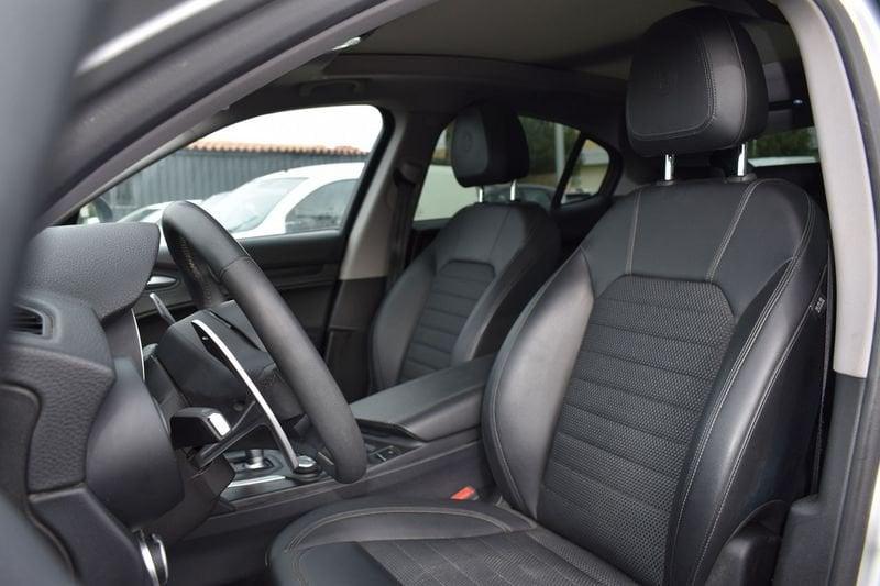 Alfa Romeo Stelvio 2.2 Turbo Diesel 210CV AT8 Q4 B-Tech