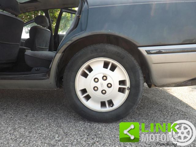 FORD Scorpio 2.0i Twin Cam 5 porte Ghia con impianto GPL
