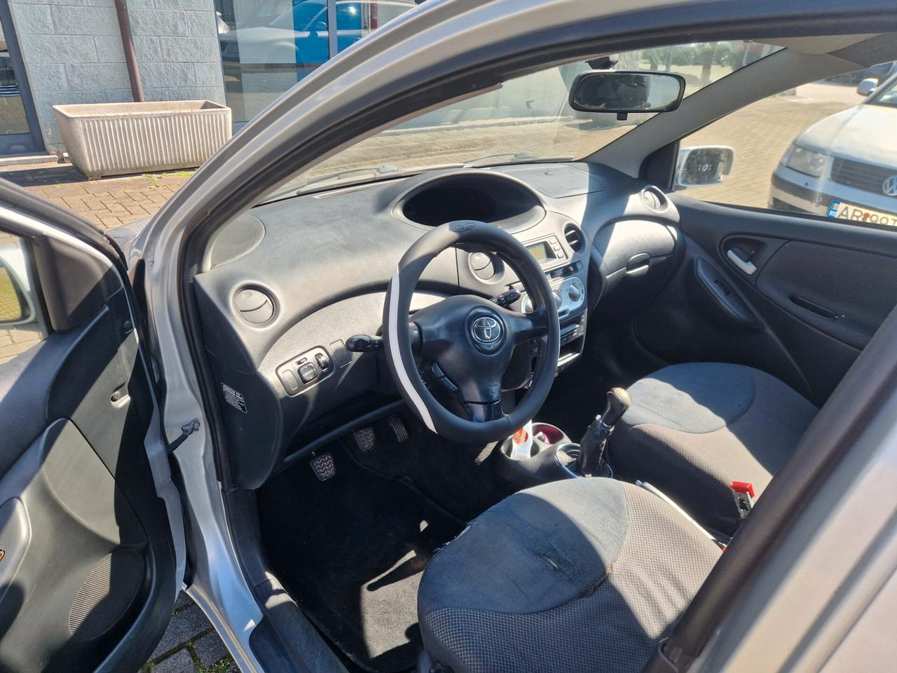 Toyota Yaris 1.4 tdi D-4D cat 5 porte Sol