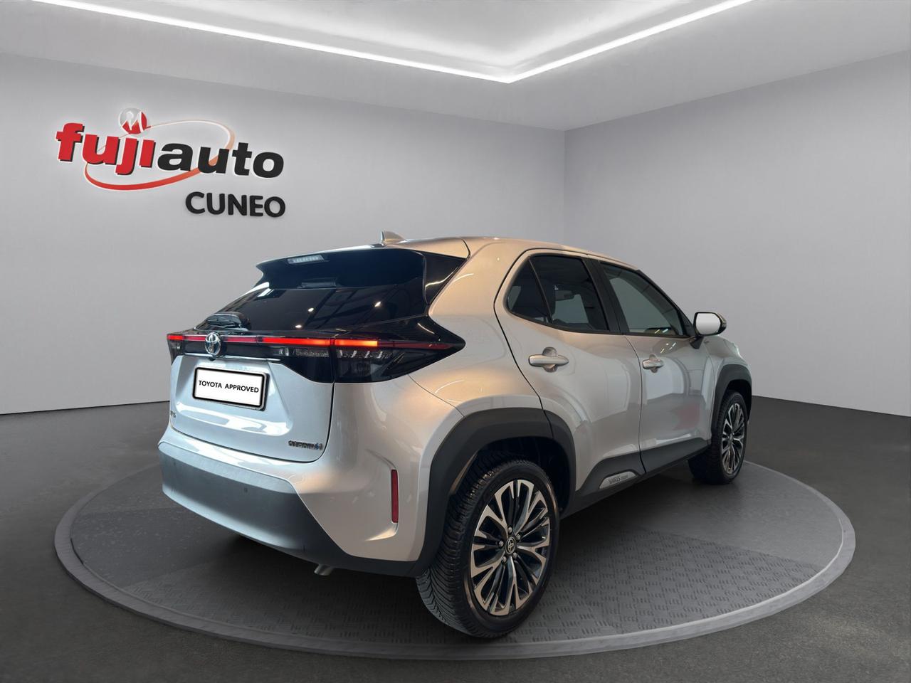 Toyota Yaris Cross 1.5h Lounge fwd 116cv e-cvt