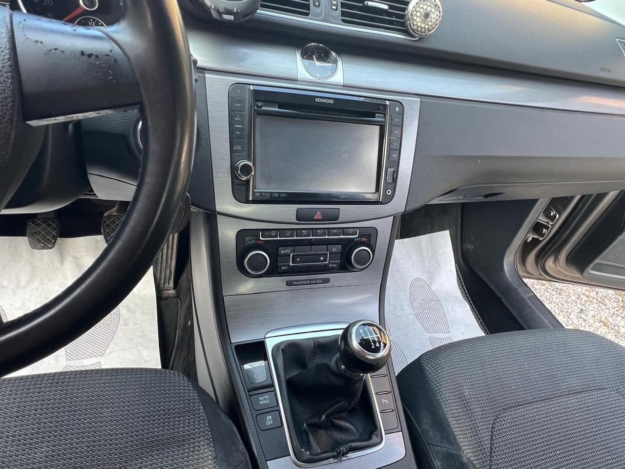 Volkswagen Passat 1.6 TDI Comfortline BlueM. Tech.
