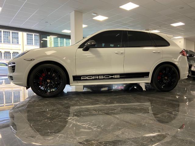 PORSCHE Cayenne 4.8 GTS COFANO CARBONIO + TETTO + PASM + CHRONO