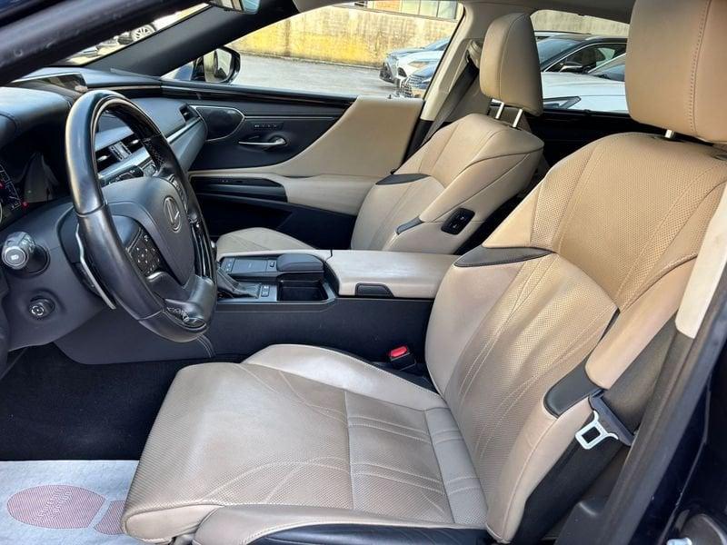 Lexus ES 300h Luxury