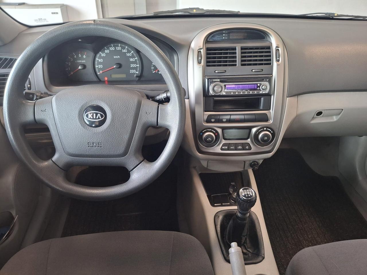 Kia Cerato 1.5 crdi 16v*NEOPATENTATI