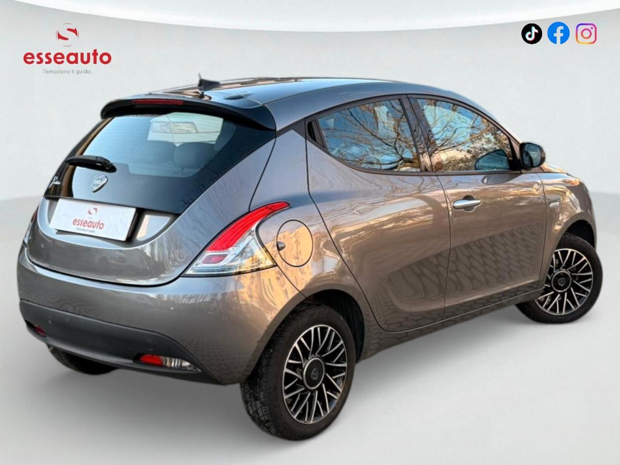 Lancia Ypsilon 1.0 FireFly 5 porte S&S Hybrid Gold - PROMO MAGGIO!