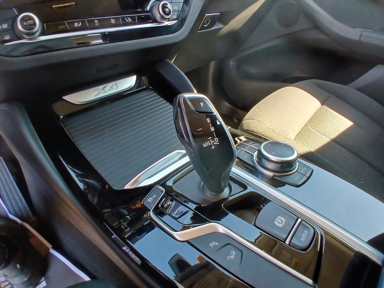 X4 xDrive20d Mhev 48V xLine