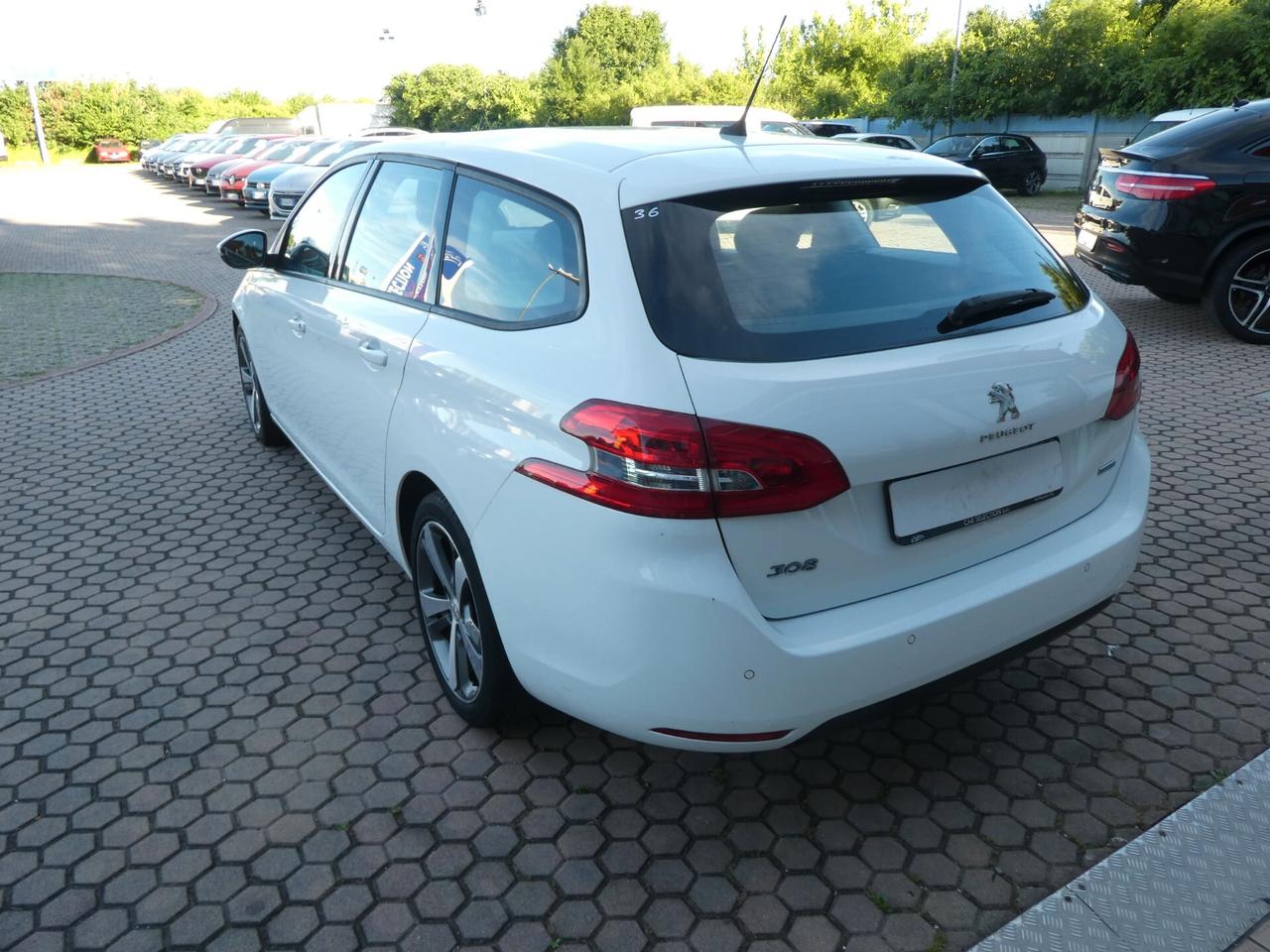 Peugeot 308 BlueHDi 100 S&S SW ok neopatentati