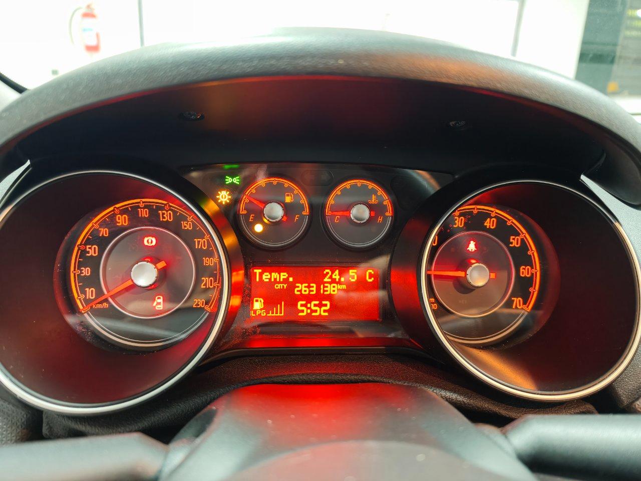 Fiat Punto 5 Porte Punto 5p 1.4 easypower Street Gpl E6 LEGGI