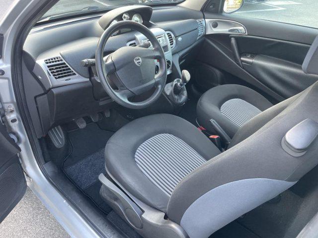 LANCIA Ypsilon 1.2 BENZ 60 CV Argento ADATTA A NEOPATENTATI