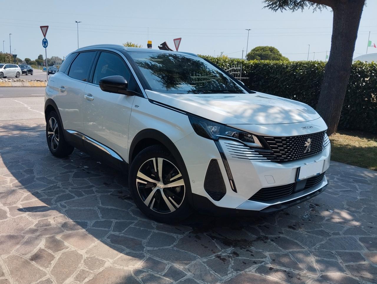 Peugeot 3008 BlueHDi 130 S&S EAT8 GT