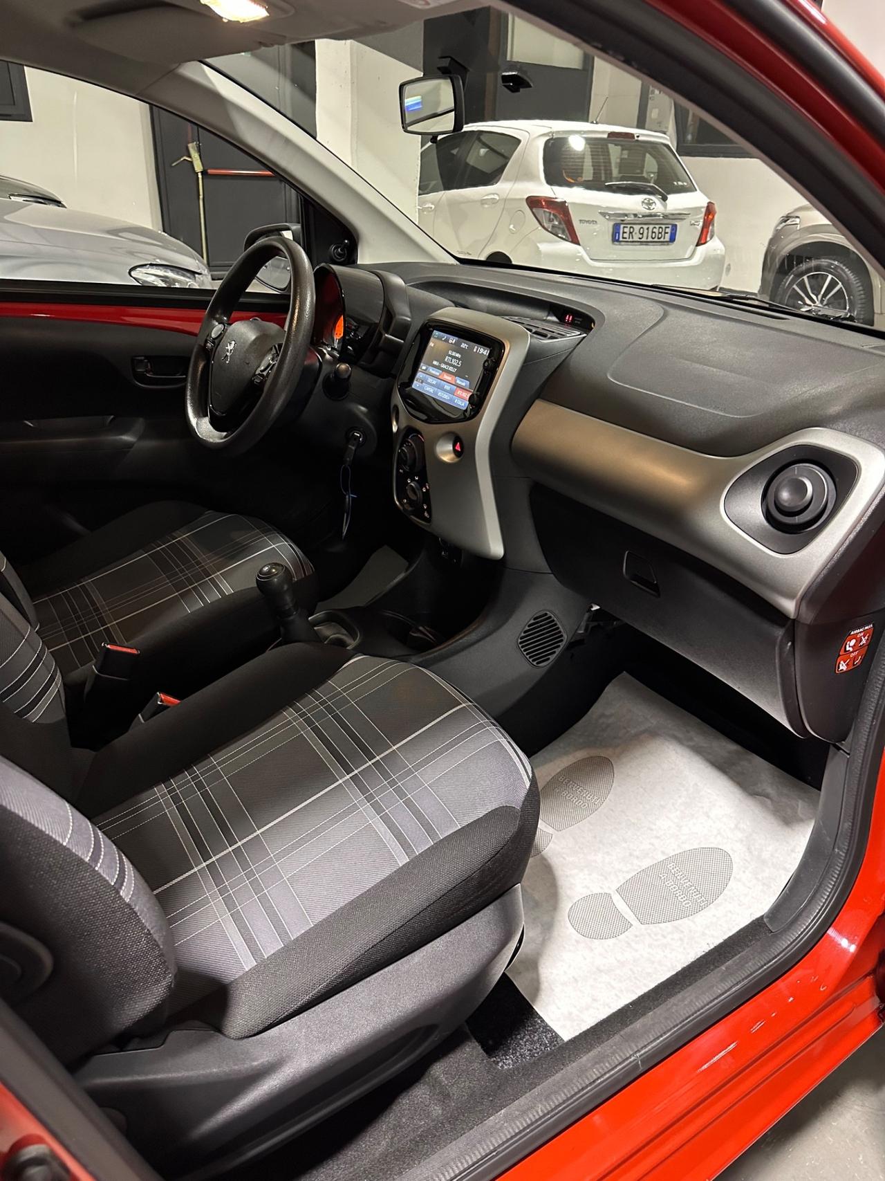 Peugeot 108 VTi 68 5 porte Allure TOP!